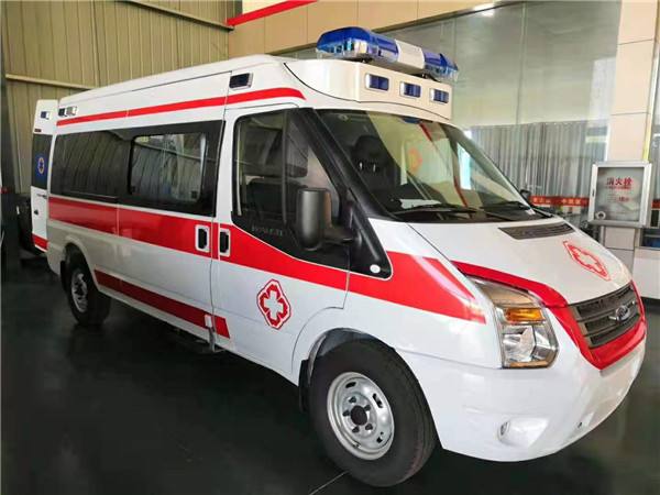 师宗县福特V362救护车