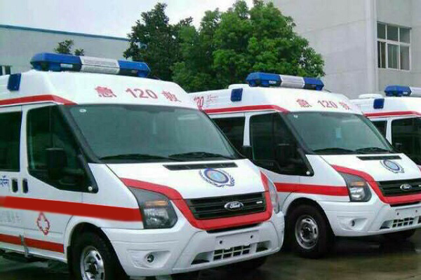 师宗县福特救护车